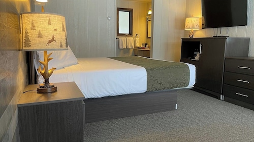 Adirondack Lodge Old Forge
