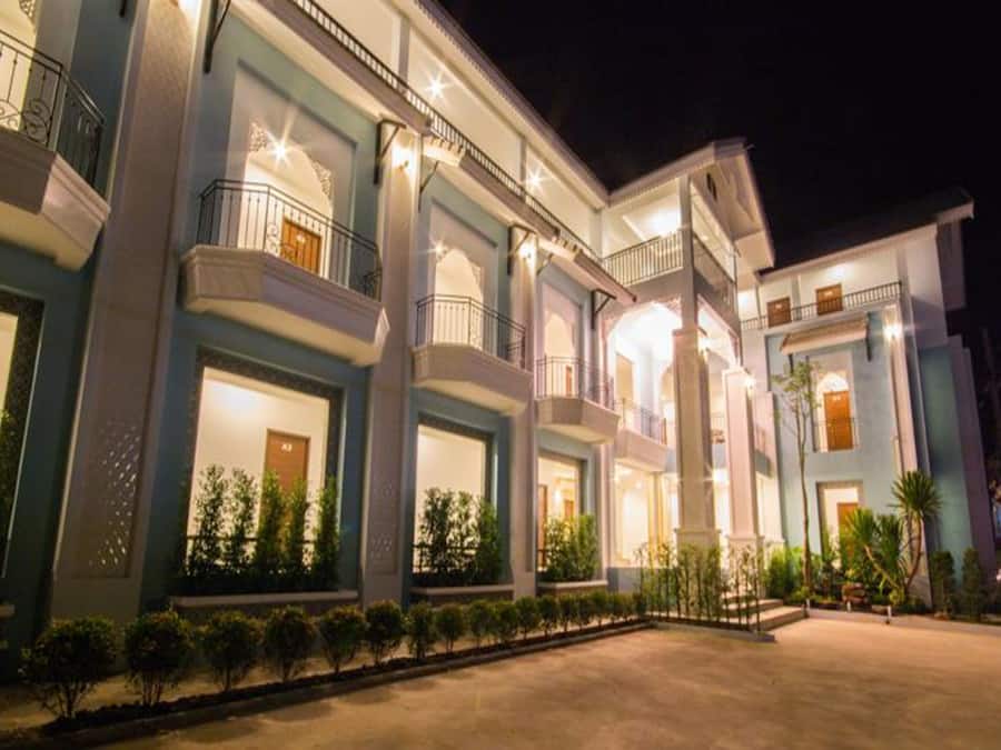 Front of property - evening/night