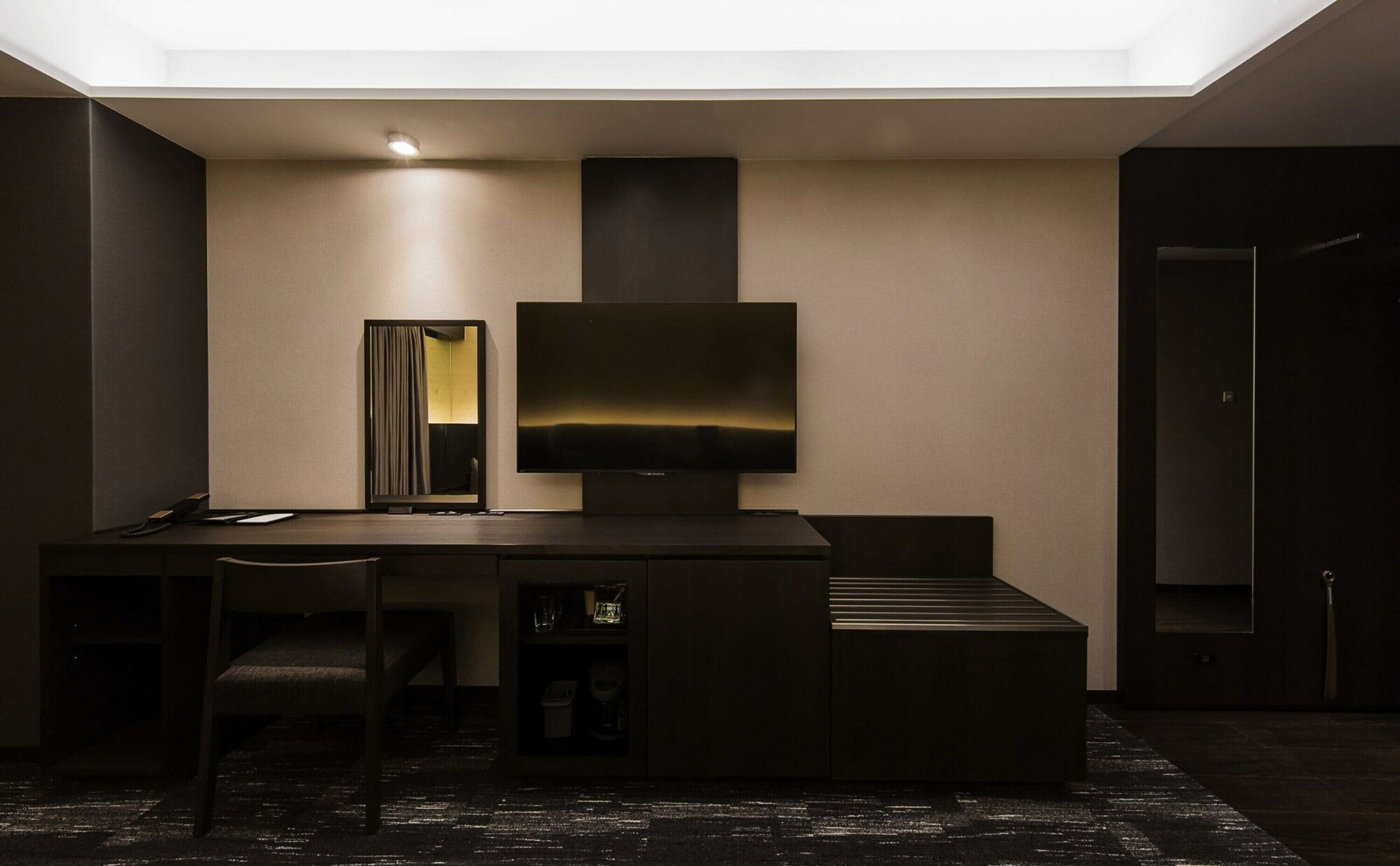 1 bedroom, premium bedding, desk, iron/ironing board