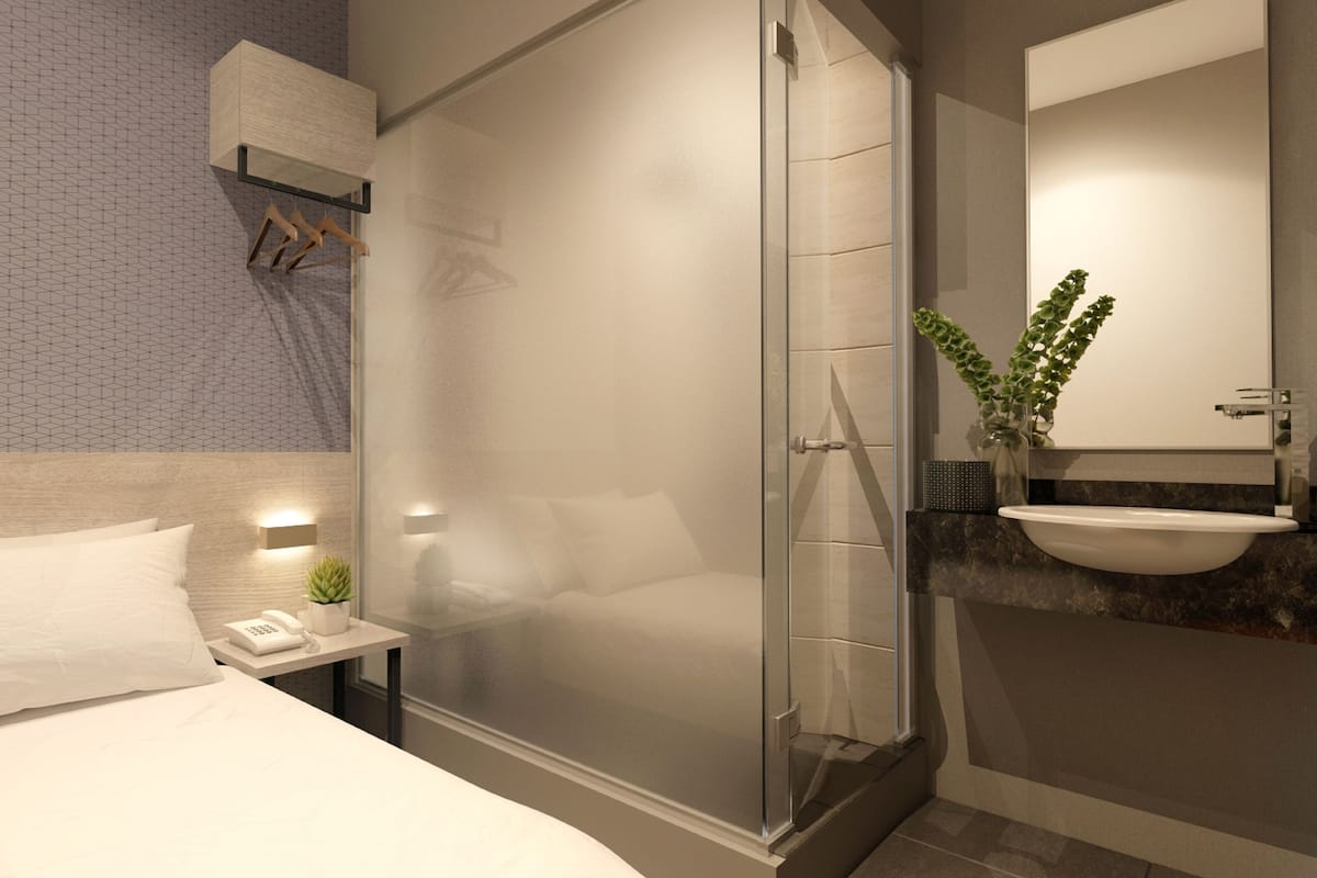 Mini Single Room | Desk, iron/ironing board (on request), WiFi (free)