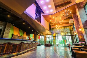 Interior entrance - PS Extra Hotel (Hat Yai)