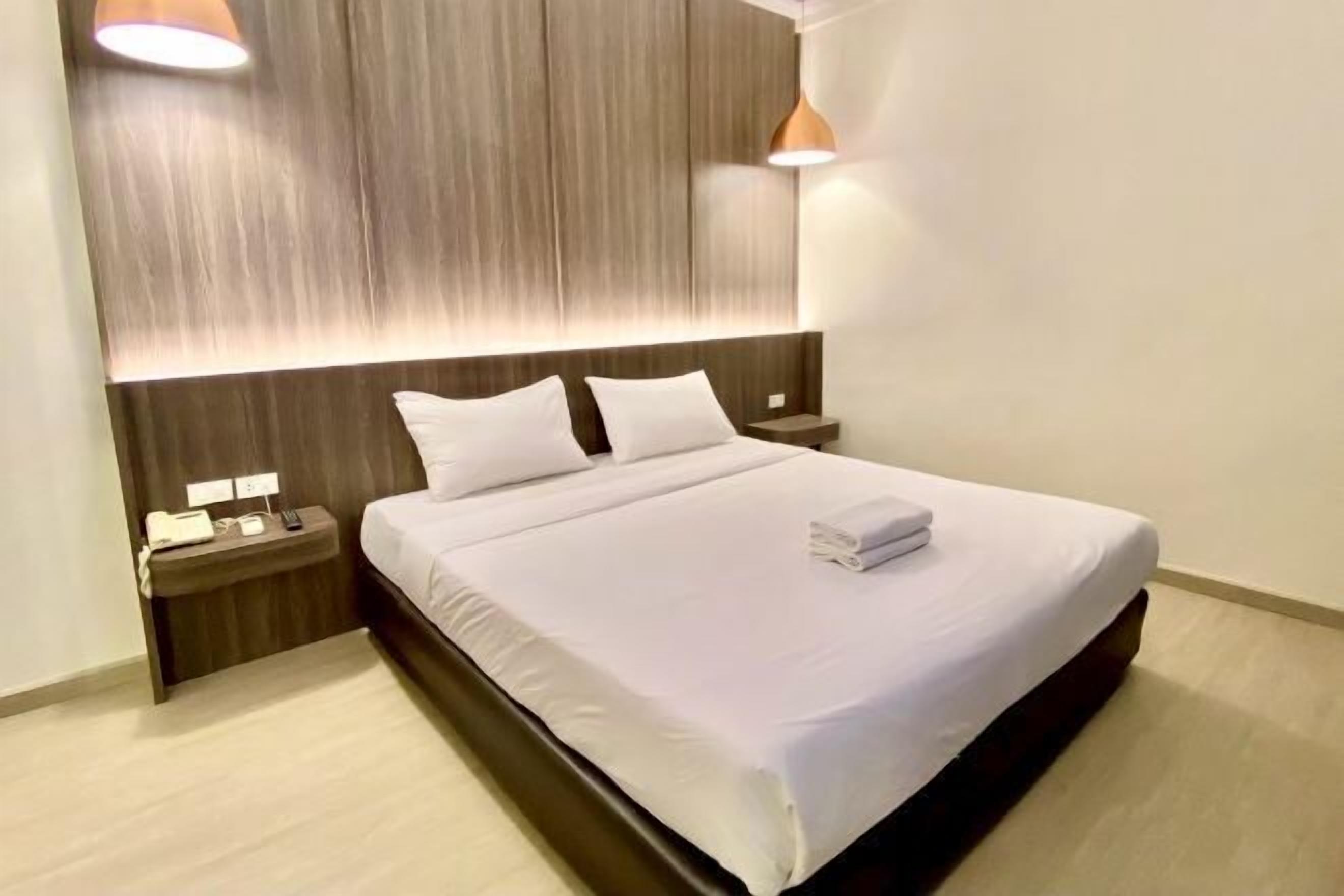 Desk, blackout drapes, rollaway beds, free WiFi