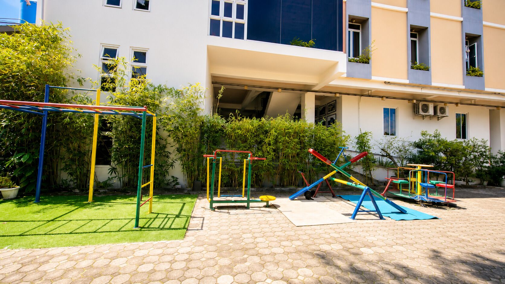 Children's play area - outdoor