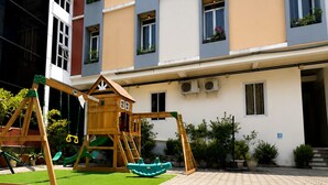 室外兒童遊樂區