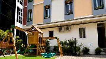 Children's play area - outdoor