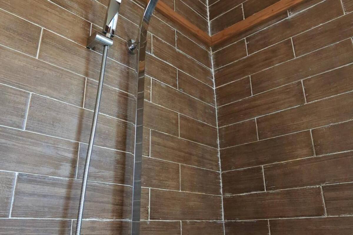 shower, free toiletries, hair dryer, dressing gowns