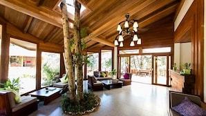 Lobby - Mayura Hill Resort (Sen Monorom)