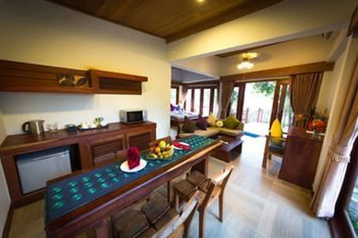 family villa | minibar, in-room safe, desk, blackout curtains