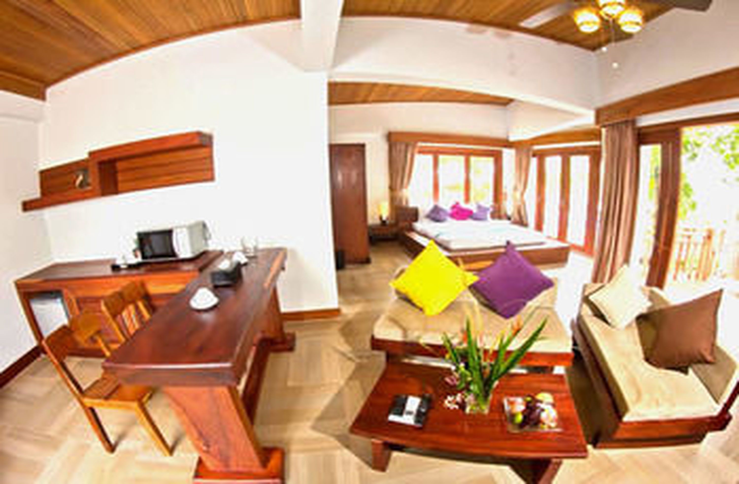 family villa | minibar, in-room safe, desk, blackout curtains