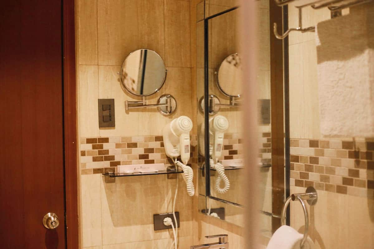 superior double room, 1 double bed | bathroom | shower, free toiletries, hair dryer, bathrobes