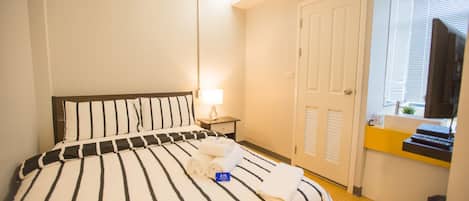 Design Room | Desk, free WiFi, bed sheets