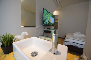 Design Room | Bathroom sink