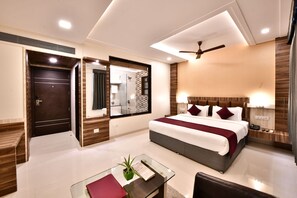 Executive Double Room | Desk, laptop workspace, soundproofing, iron/ironing board - Click Hotel Sagar Plaza Chakan, Pune (Rajgurunagar)