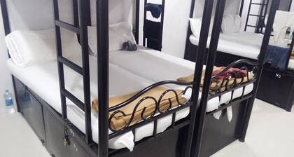Star Dormitory - Hostel