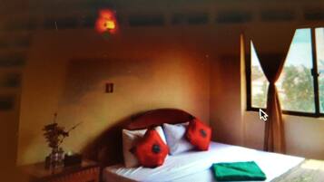 In-room safe, desk, free WiFi, bed sheets