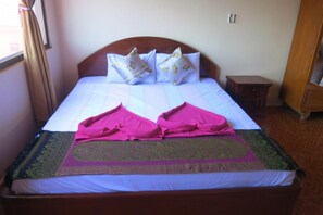 In-room safe, desk, free WiFi, bed sheets