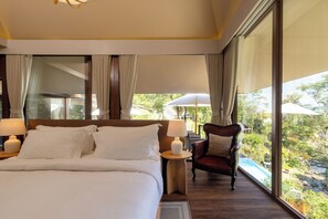Deluxe Waterfall View | Minibar, desk, WiFi, bed sheets - J Valley Resort (Mae Rim)