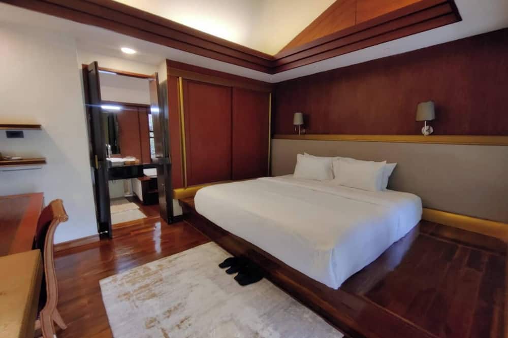 J Valley Resort