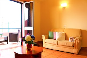 Double Room | Soundproofing, free WiFi, bed sheets
