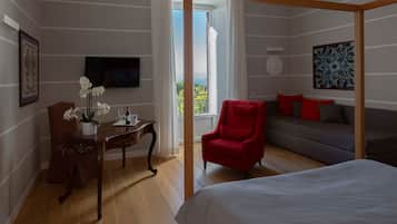 Exclusive Suite, Terrace | Premium bedding, minibar, in-room safe, desk