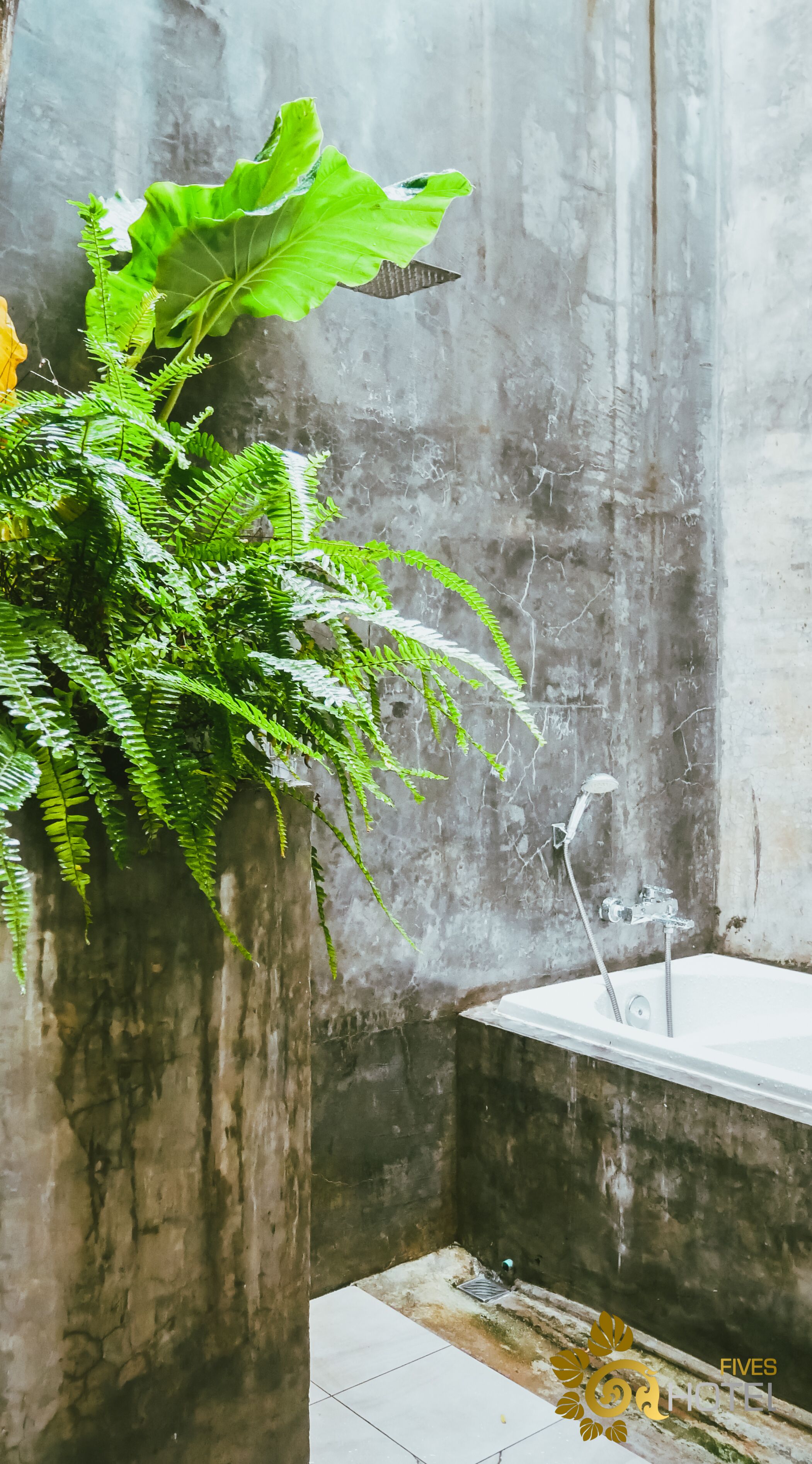 family suite, multiple beds, balcony, pool view | bathroom | combined shower/bathtub, rainfall showerhead, free toiletries, bathrobes