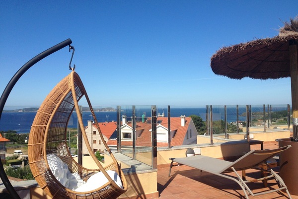 3 outdoor pools, open 11:30 AM to 9:30 PM, pool umbrellas, sun loungers