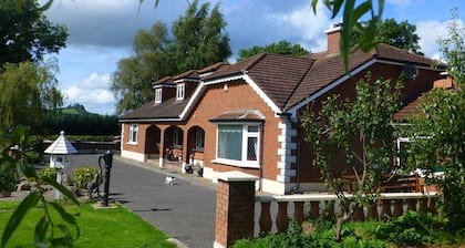 Plantation Lodge B&B