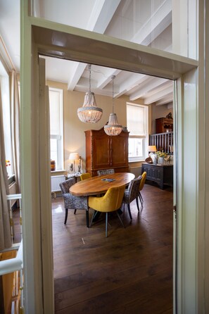 Appartamento Exclusive, 2 camere da letto (Grande Madame Agaath) | Cucina privata | Frigorifero, microonde, forno, piano cottura