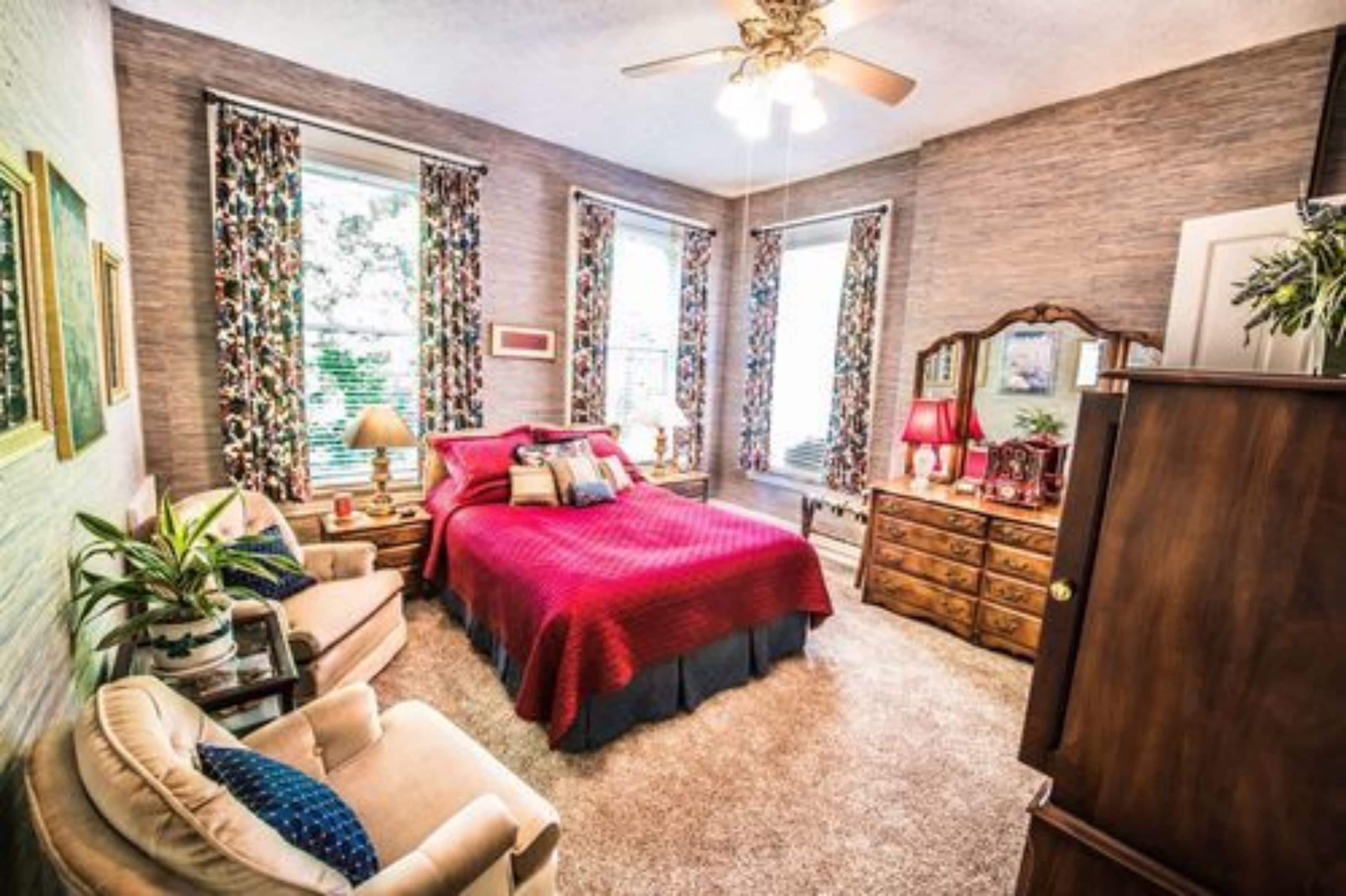 Inn at St James Court