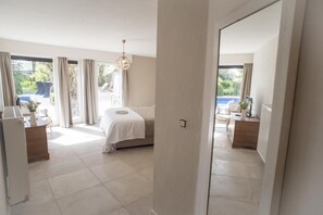 Desk, free cribs/infant beds, rollaway beds, free WiFi