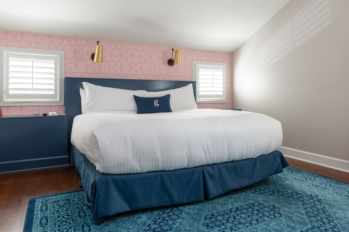 Standard Double Room, Ensuite (09. The Anthony) | Frette Italian sheets, premium bedding, pillowtop beds, in-room safe