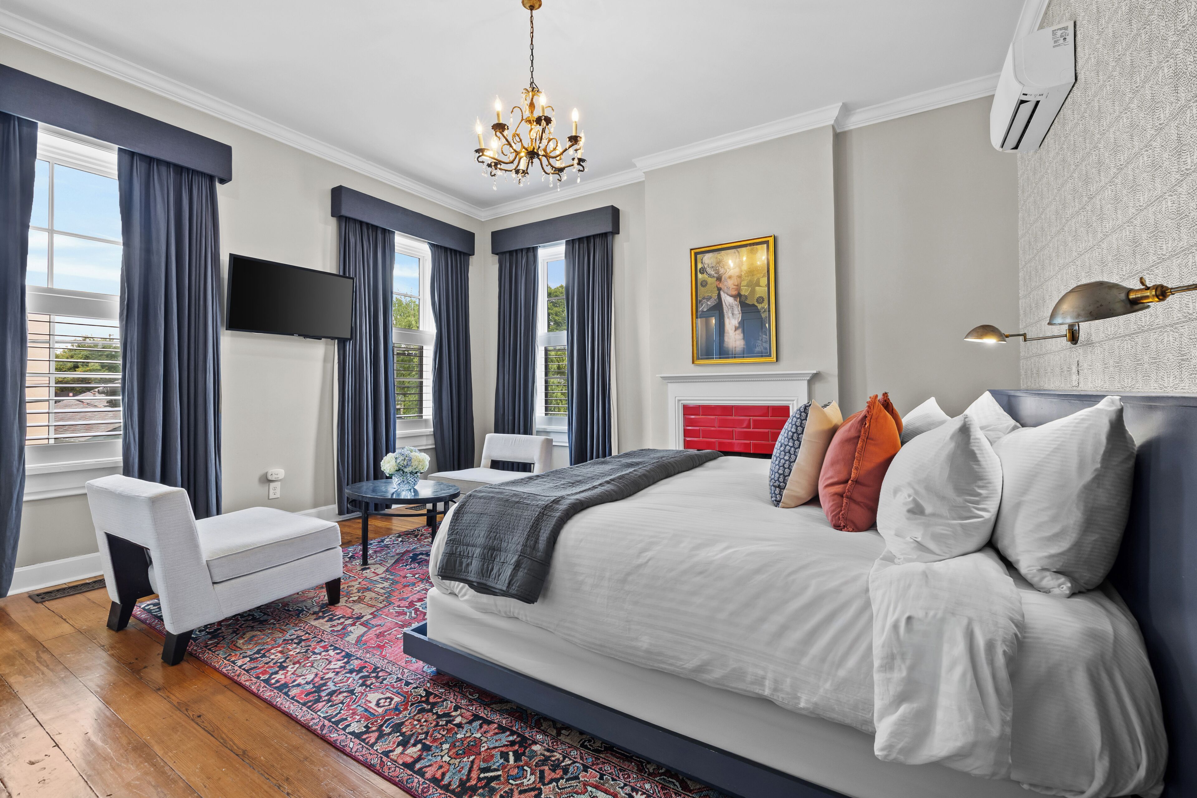 Frette Italian sheets, premium bedding, pillow-top beds, in-room safe