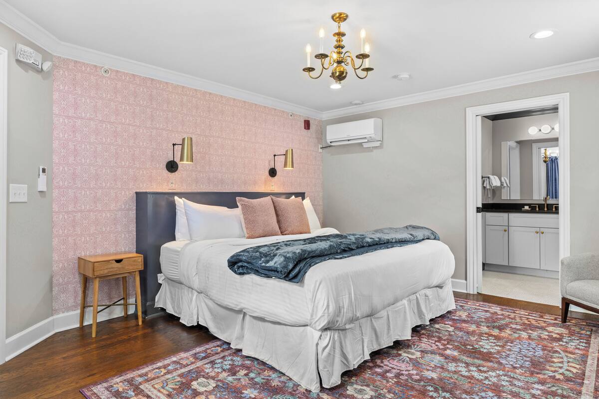 Deluxe Single Room, Ensuite (08. The Parks)
