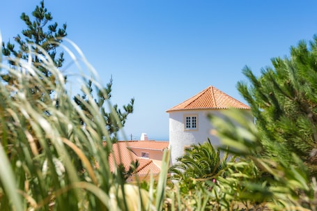 Exterior. Quinta do Cabo Guesthouse