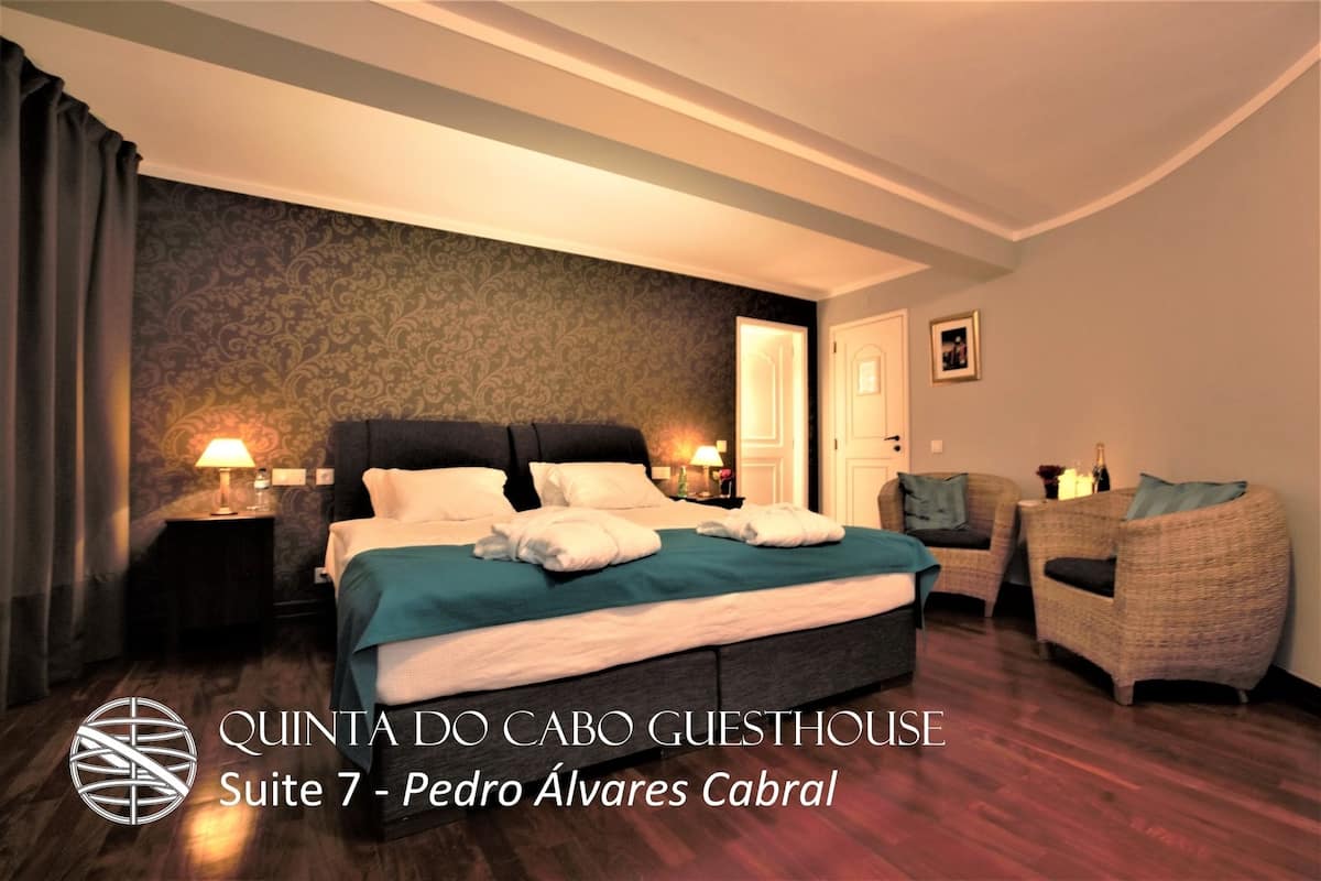Junior Double Room, 1 Bedroom, Sea View (Pedro Álvares Cabral) | 1 bedroom, premium bedding, minibar, individually decorated