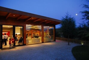 Área de bodas al aire libre