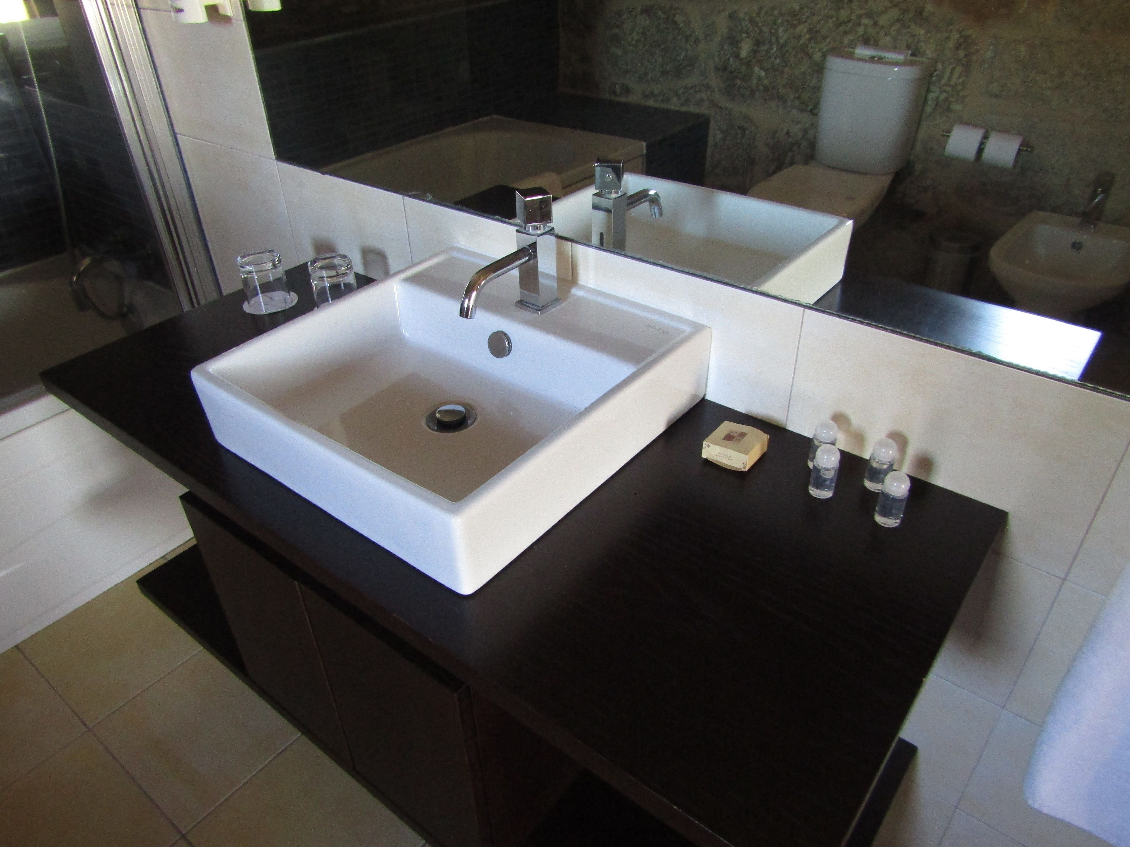 superior double room | bathroom sink