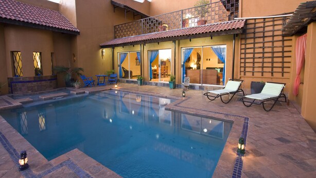 Outdoor pool - Prana House (Livingstone)