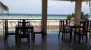 Restaurant - Aizawa Beach Resort (San Francisco)
