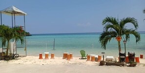 Front of property - Aizawa Beach Resort (San Francisco)