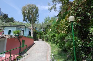Interior entrance - Marina Del Cantone Chalet (Massa Lubrense)
