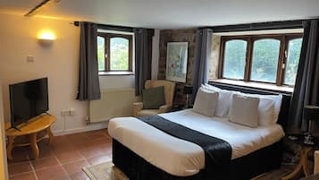 Premium Double Room | Premium bedding, individually decorated, individually furnished