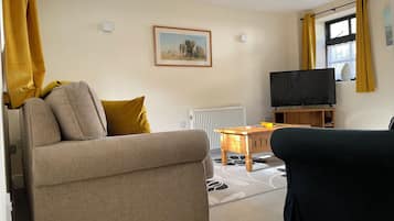 Superior Cottage, Private Bathroom, Dog Friendly | Premium bedding, individually decorated, individually furnished
