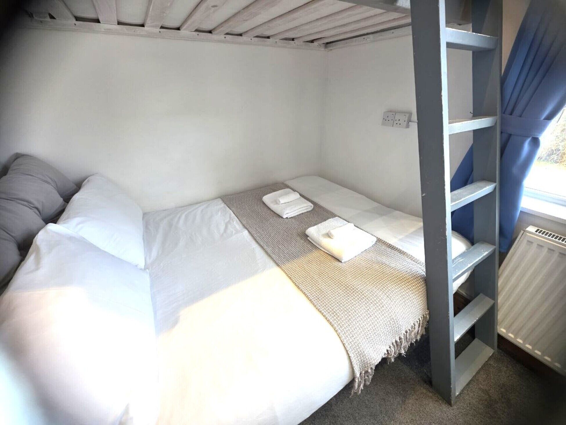 Standard Double or Twin Room | Iron/ironing board, free WiFi, bed sheets