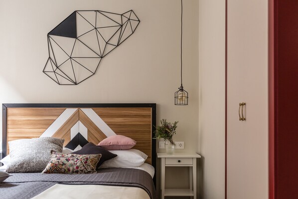 Studio Familial, 2 chambres | Décoration personnalisée, rideaux occultants, fer et planche à repasser