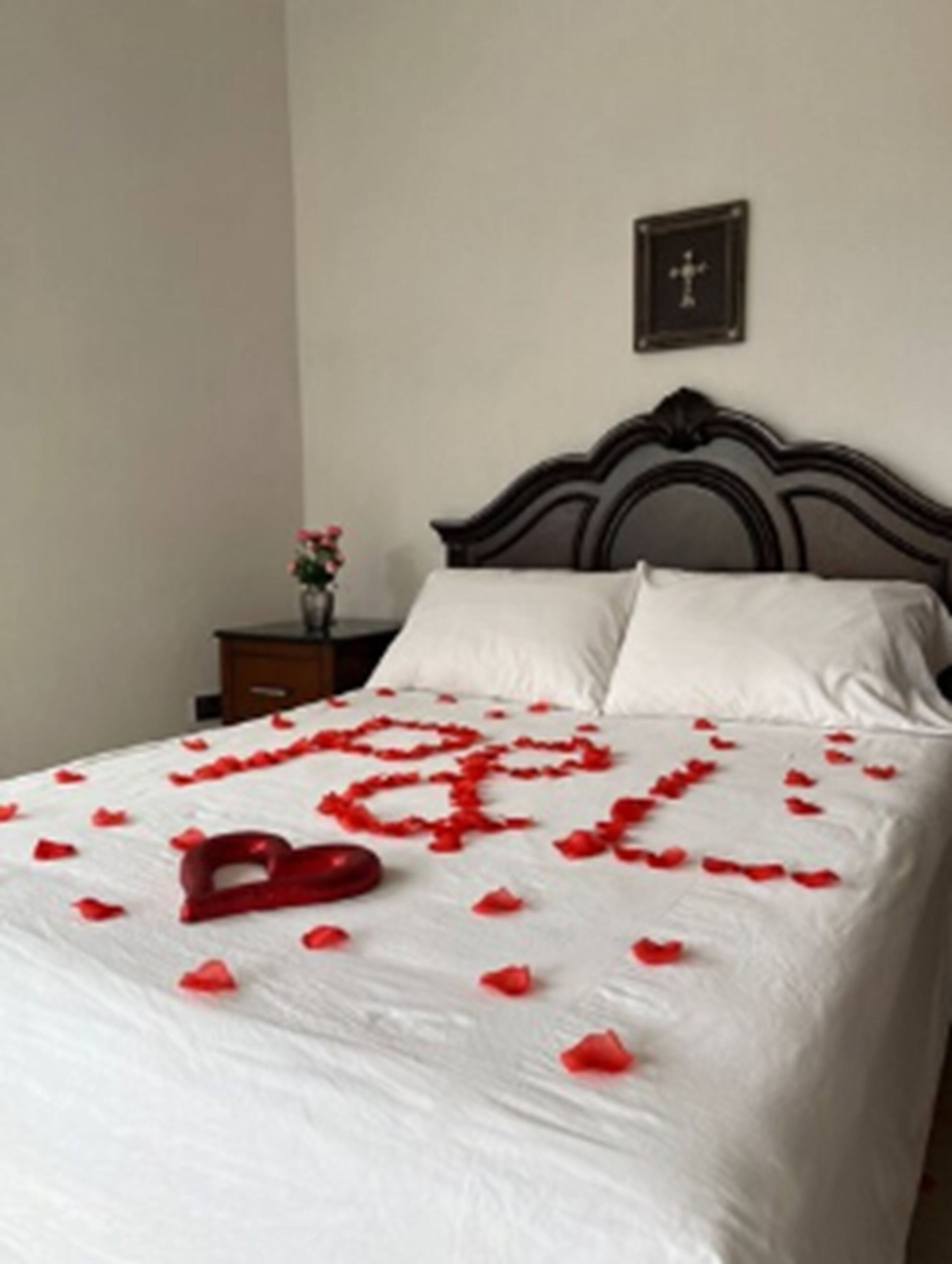 Habitación exclusiva, 1 cama matrimonial | Cortinas blackout, tabla de planchar con plancha y wifi gratis 
