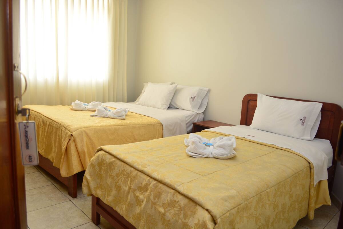 Family Room | In-room safe, desk, iron/ironing board (on request), WiFi (free)