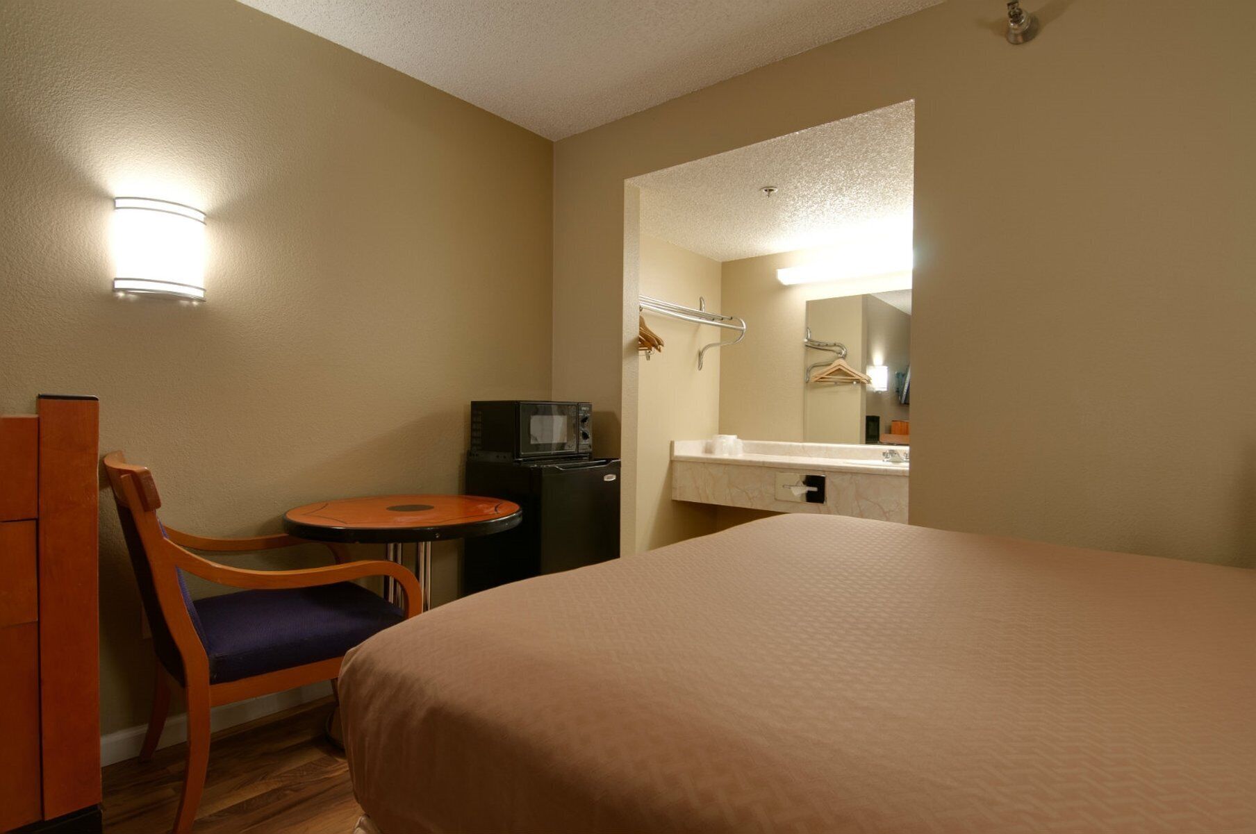 Photo - Vagabond Inn Bakersfield North