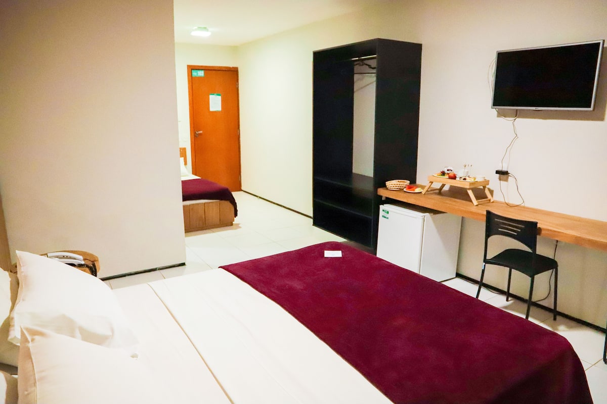 1 bedroom, minibar, desk, laptop workspace