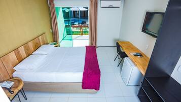 Minibar, desk, laptop workspace, blackout curtains